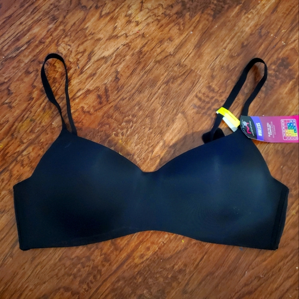 Maidenform Black Bra, Medium